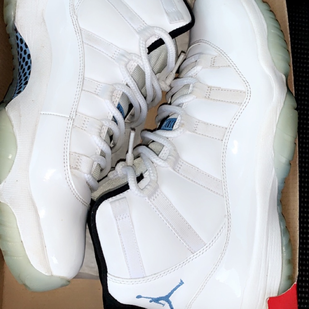 Jordan retro 11s Legend blue